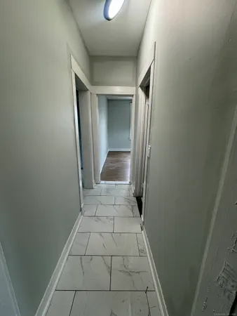 $2,400 | 648 Ferry Street, Unit 3, New Haven, CT 06513