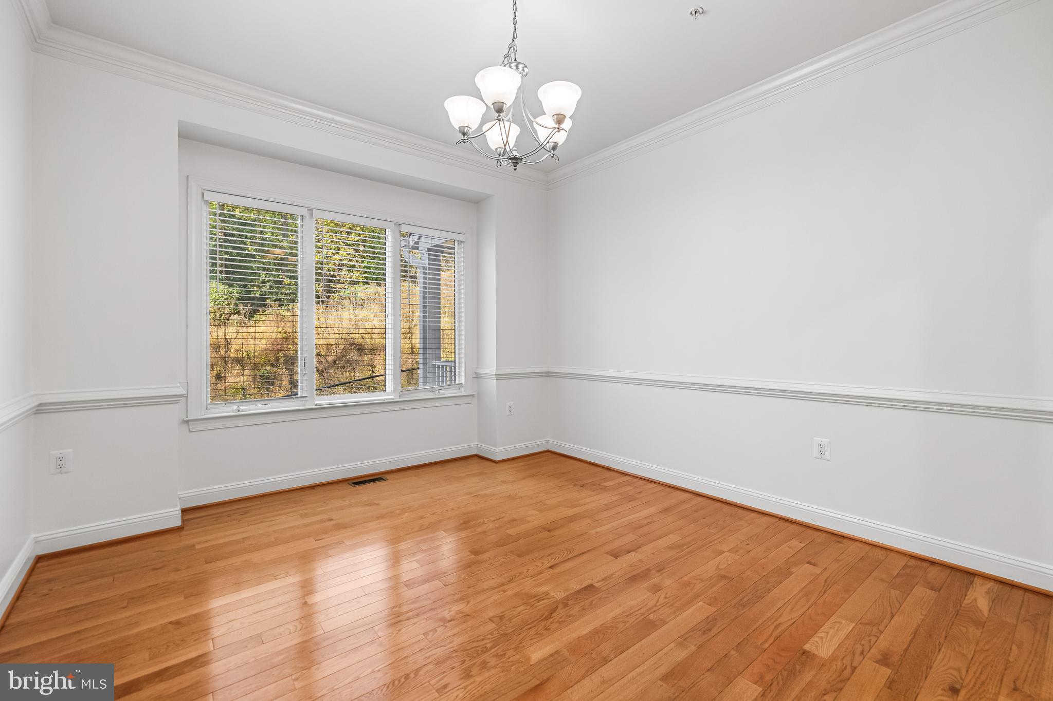 6716 Newstead Lane Baltimore, MD 21209 - Photo 14 of 66 Dining Room