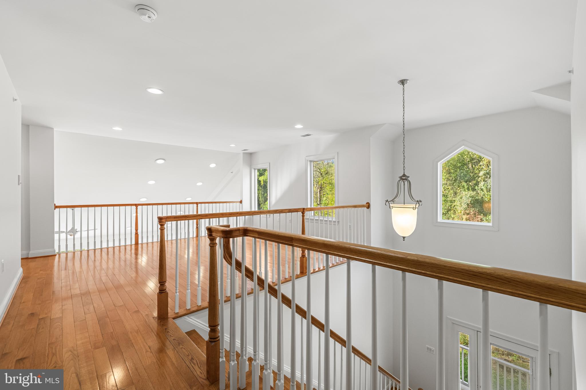 6716 Newstead Lane Baltimore, MD 21209 - Photo 39 of 66 2nd Floor Loft