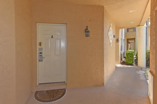 $289,000 | 8383 Mulligan Circle, Unit 4612, Port St. Lucie, FL 34986