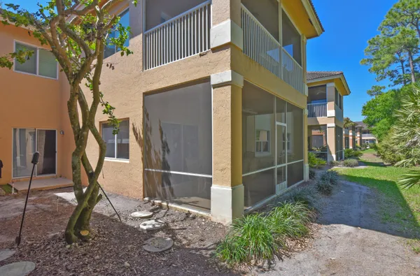 $289,000 | 8383 Mulligan Circle, Unit 4612, Port St. Lucie, FL 34986