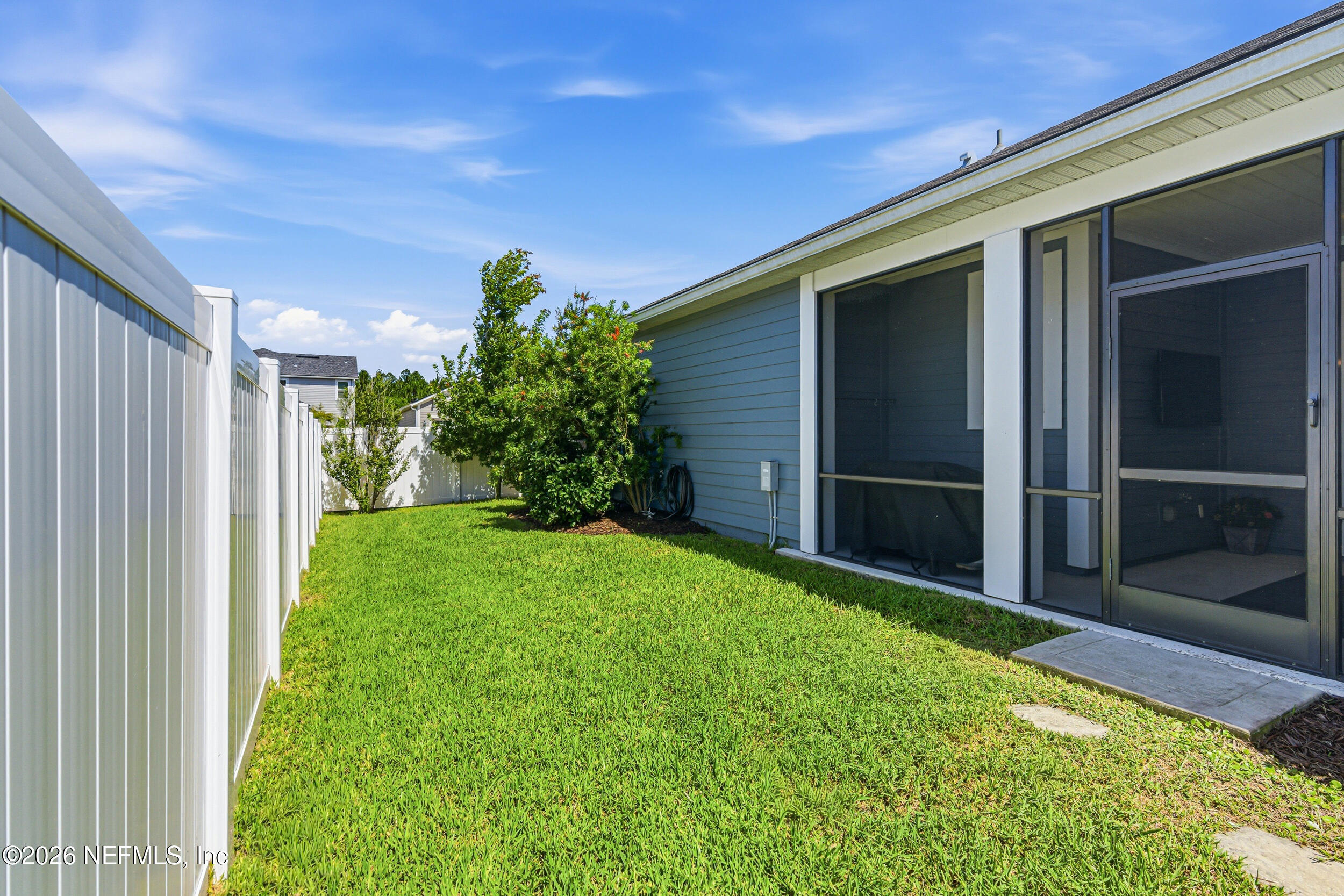 386 Footbridge Road St. Johns, FL 32259 - Photo 27 of 43 FB side yard new angle