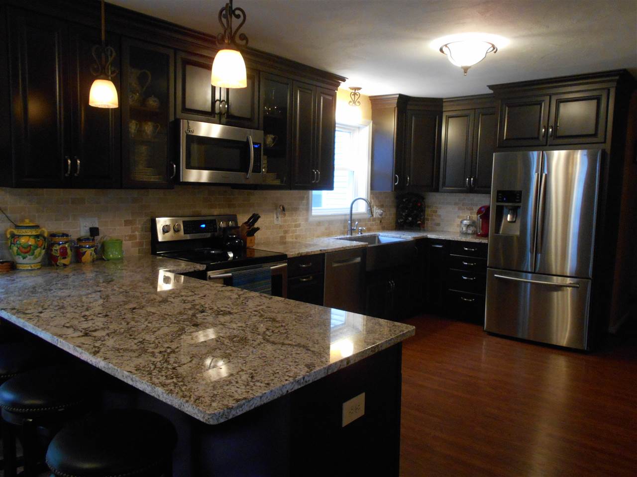85 Mallard Point Road Merrimack, NH 03054 - Photo 2 of 17