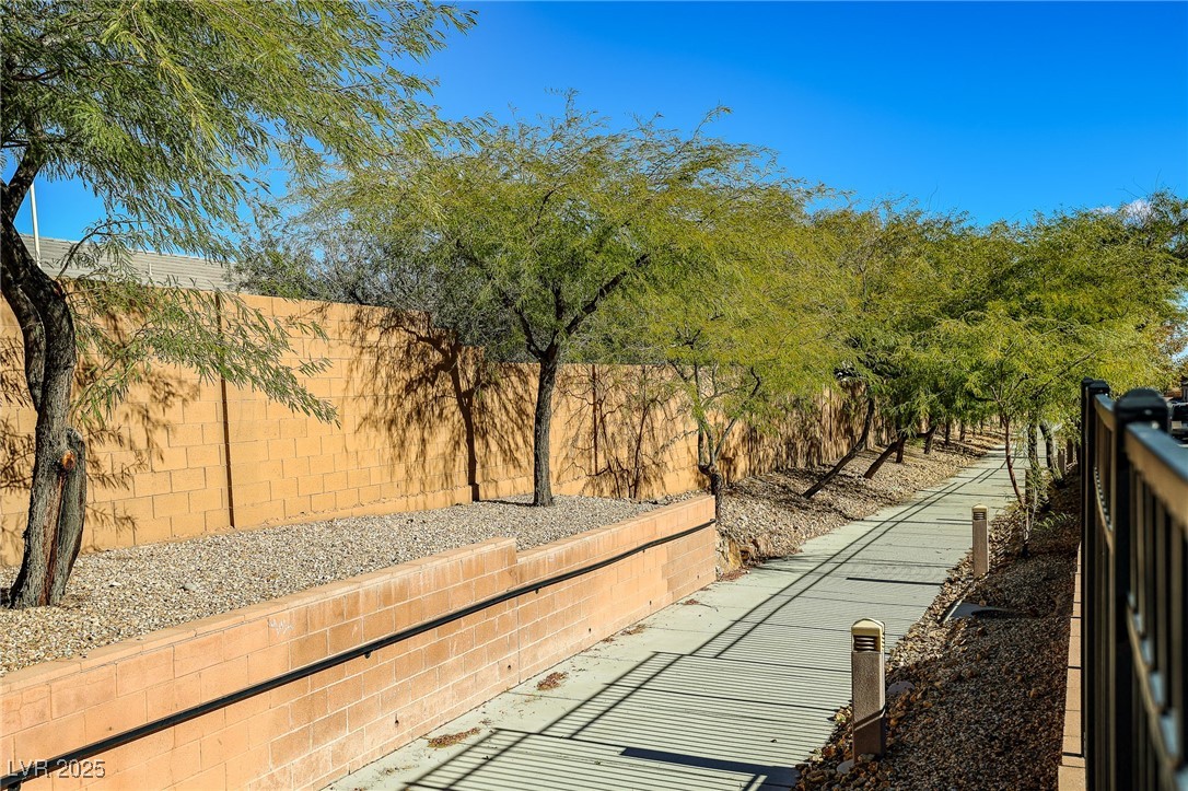 6868 Sky Pointe Drive, Unit 1038 Las Vegas, NV 89131 - Photo 18 of 24