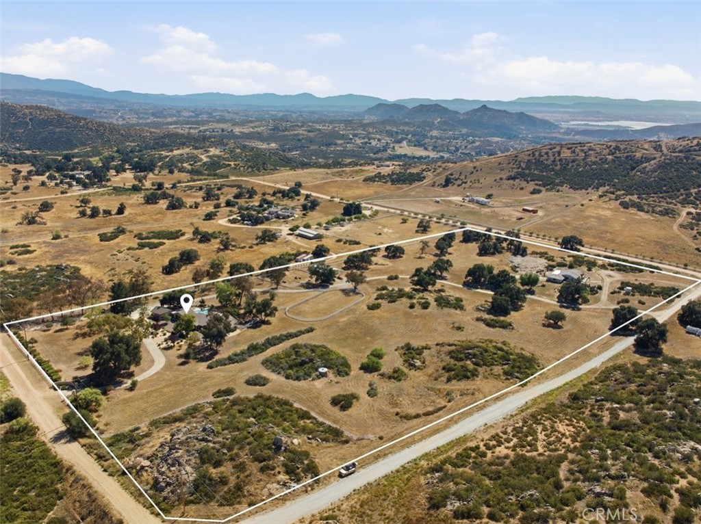 34575 Sycamore Springs Road Hemet, CA 92544 - Photo 6 of 65 Gallery Image 6