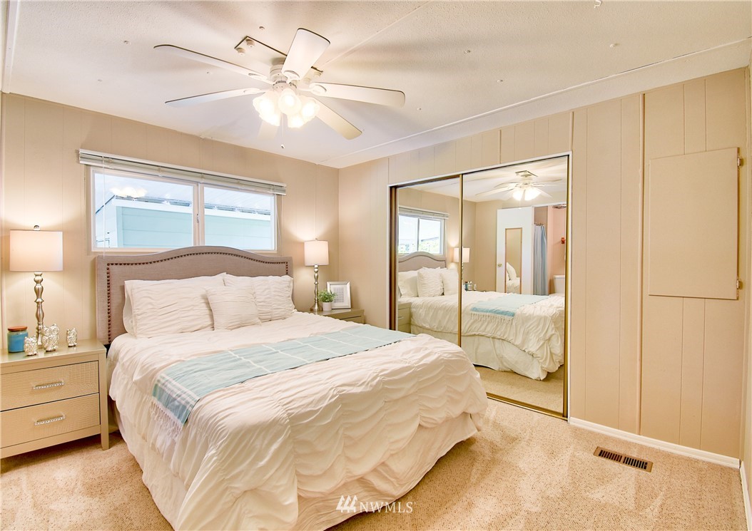 12702 Northeast 190th Street Bothell, WA 98011 - Photo 13 of 32