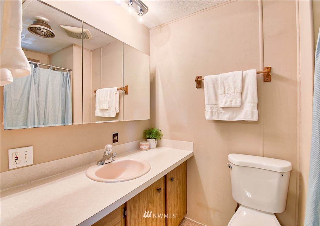 12702 Northeast 190th Street Bothell, WA 98011 - Photo 15 of 32