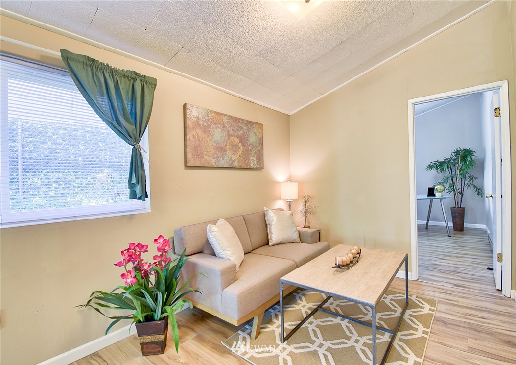 12702 Northeast 190th Street Bothell, WA 98011 - Photo 20 of 32