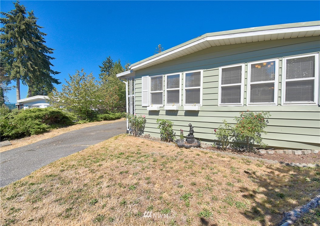12702 Northeast 190th Street Bothell, WA 98011 - Photo 3 of 32