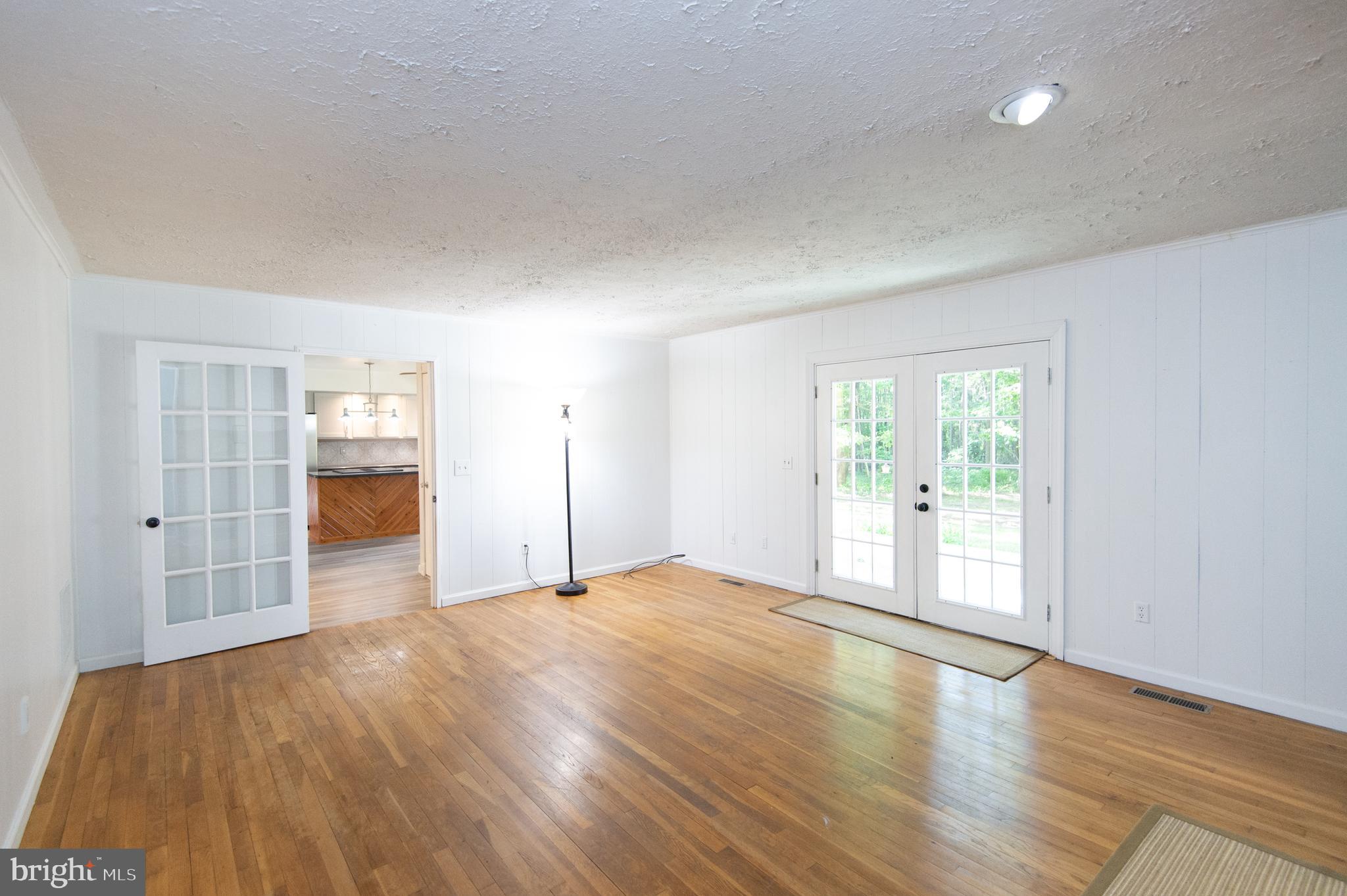 10774 Chapel Road Cordova, MD 21625 - Photo 13 of 76 Family Room with Gas Fireplace