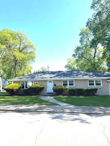 $2,750 | 14900 Evers Street, Dolton, IL 60419