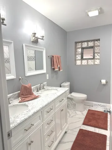 $2,750 | 14900 Evers Street, Dolton, IL 60419