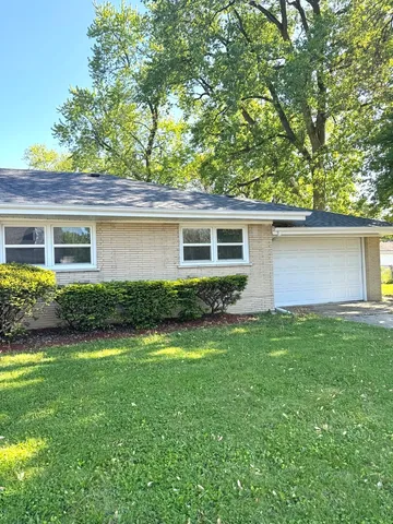 $2,750 | 14900 Evers Street, Dolton, IL 60419
