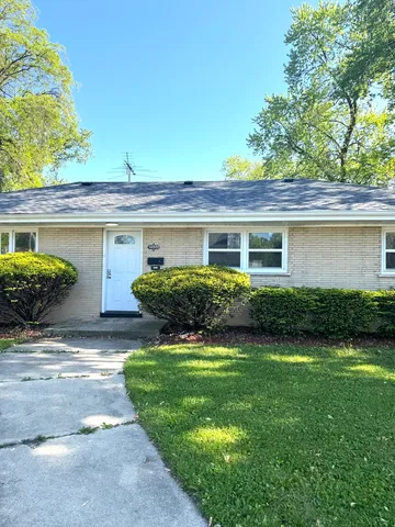 $2,750 | 14900 Evers Street, Dolton, IL 60419