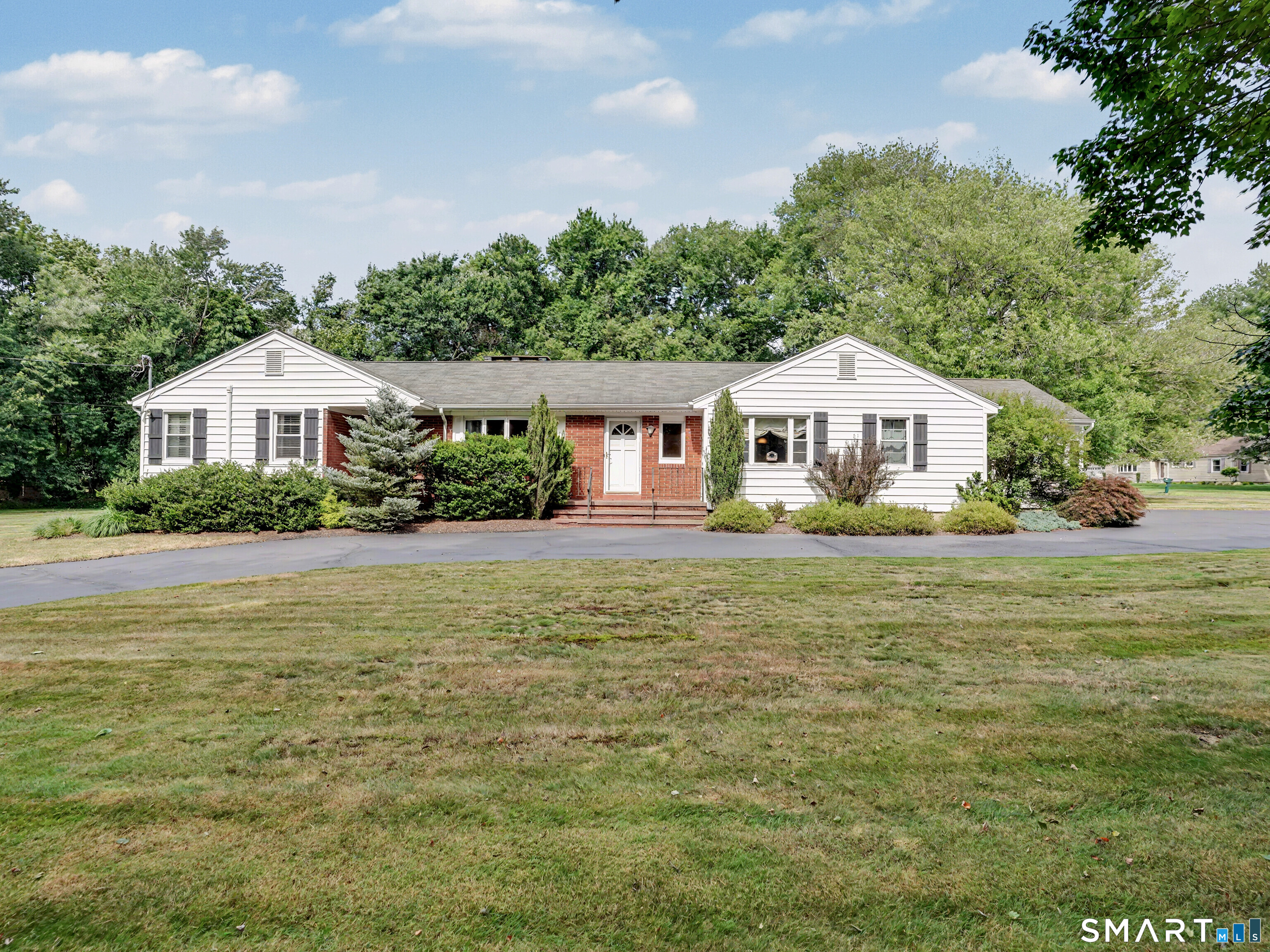 579 Racebrook Road Orange, CT 06477 - Photo 1 of 39