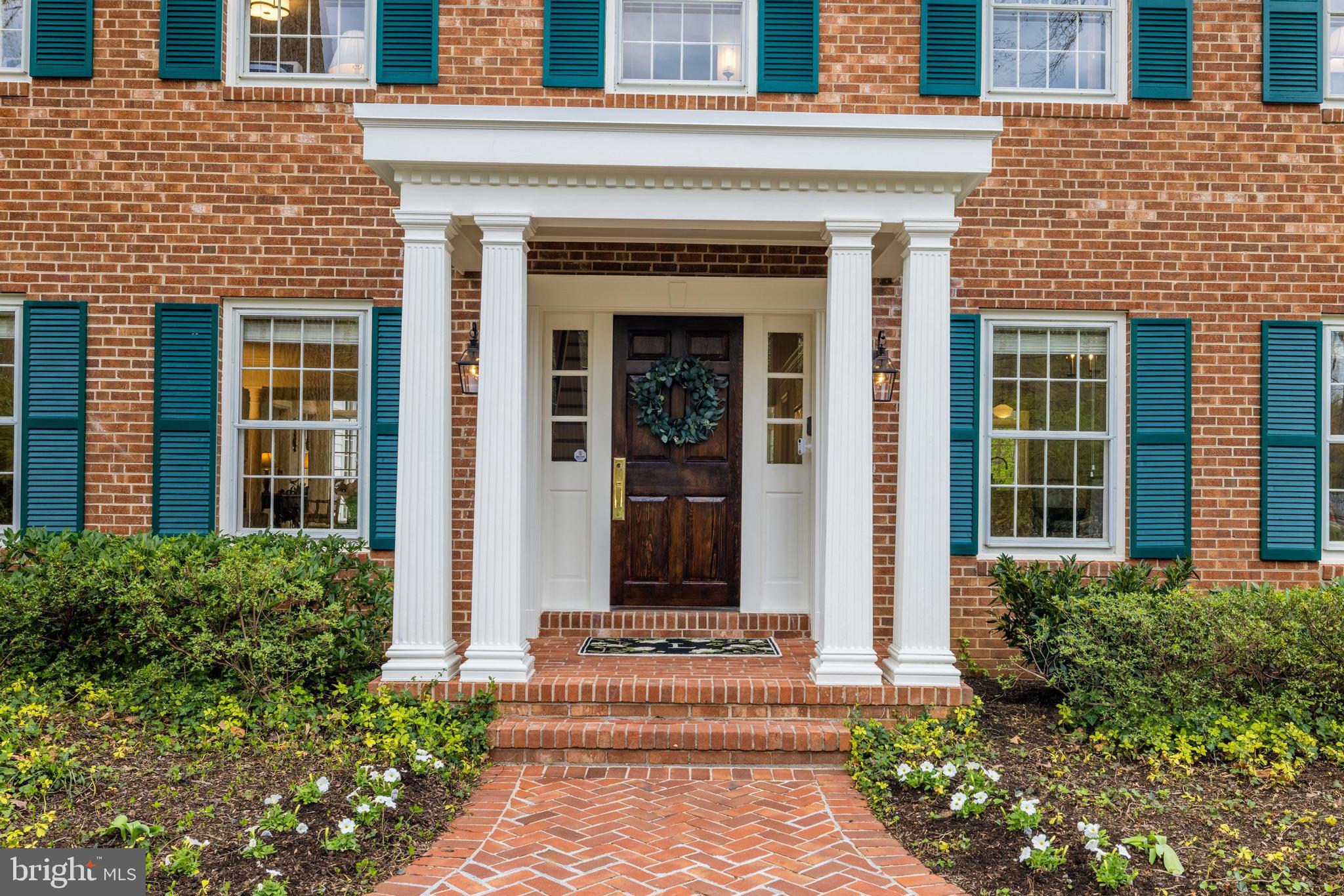 8509 Brook Road McLean, VA 22102 - Photo 6 of 114 Gallery Image 6
