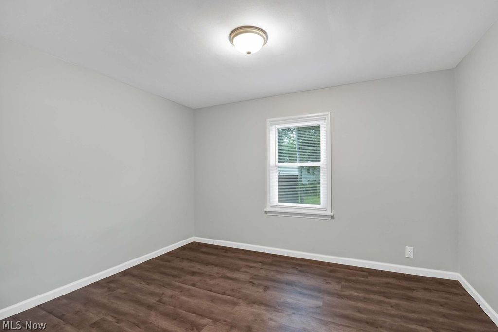 5136 Bridgewater Road Lyndhurst, OH 44124 - Photo 24 of 29 Gallery Image 24