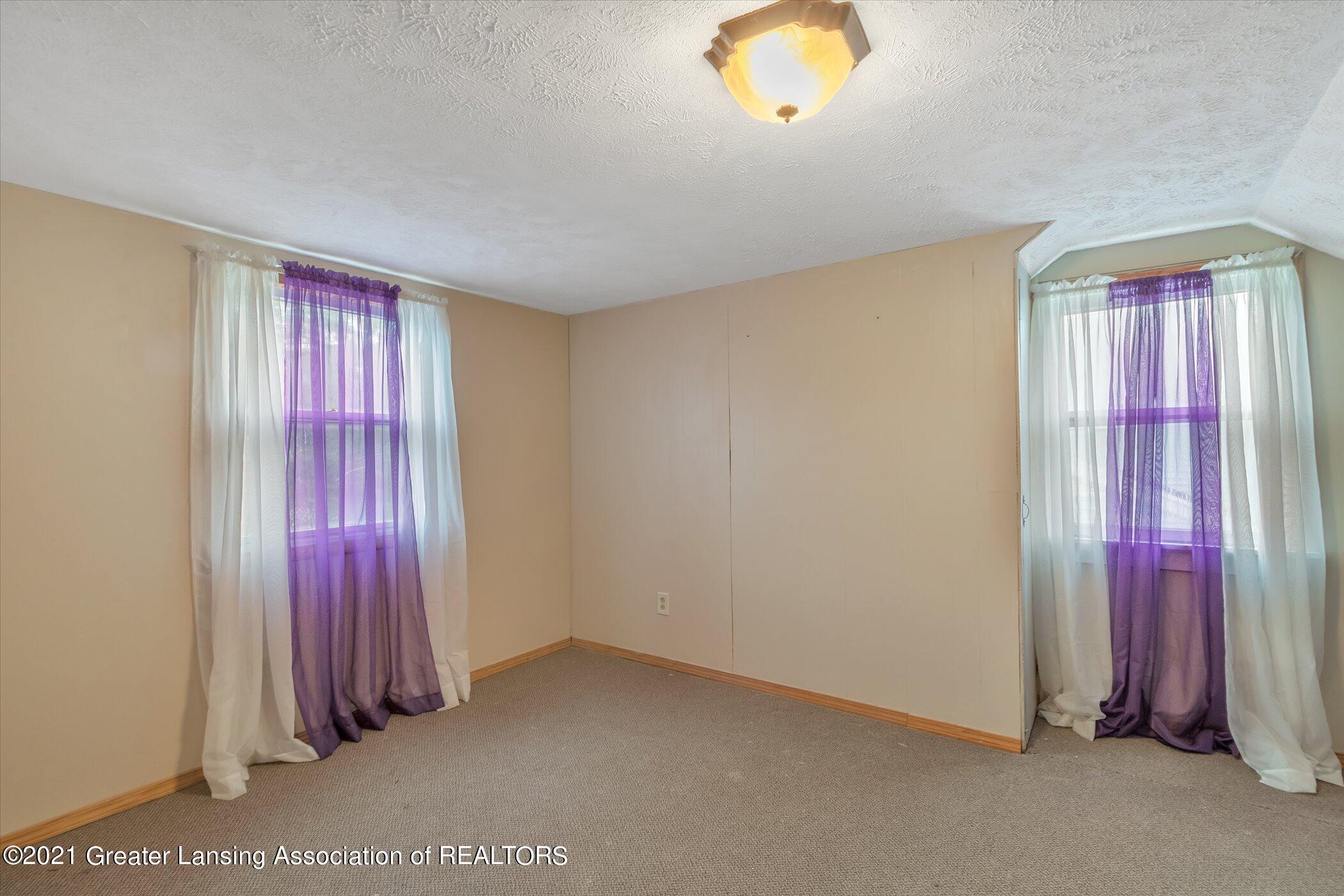 2001 West Miller Road Lansing, MI 48911 - Photo 17 of 21 21-2001 W Miller Rd-Windowstill Real Est