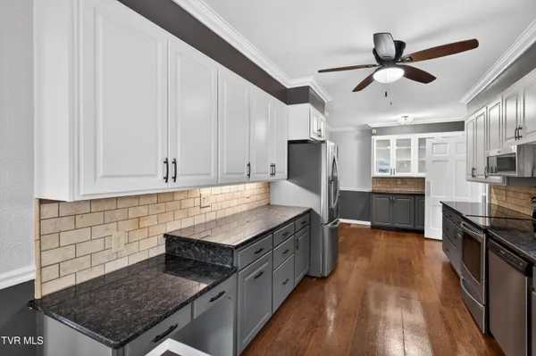 $439,900 | 2111 Lee Highway, Bristol, VA 24201