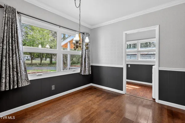 $439,900 | 2111 Lee Highway, Bristol, VA 24201