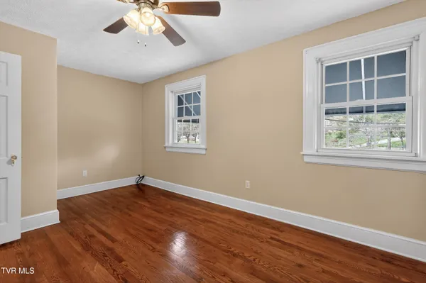 $439,900 | 2111 Lee Highway, Bristol, VA 24201