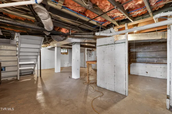 $439,900 | 2111 Lee Highway, Bristol, VA 24201