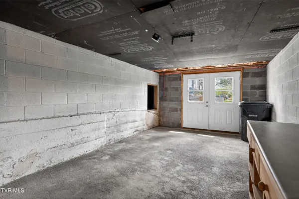 $439,900 | 2111 Lee Highway, Bristol, VA 24201