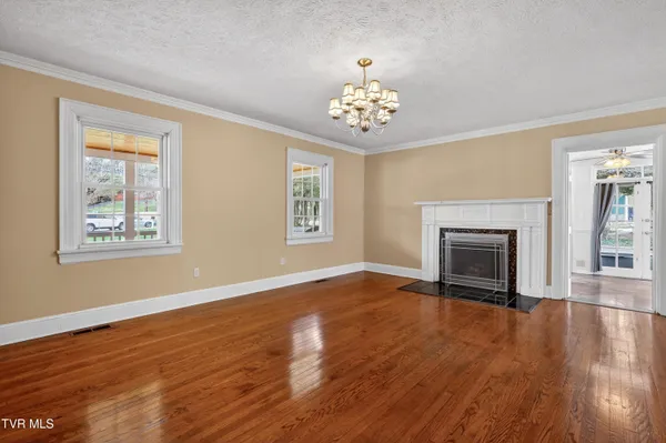 $439,900 | 2111 Lee Highway, Bristol, VA 24201