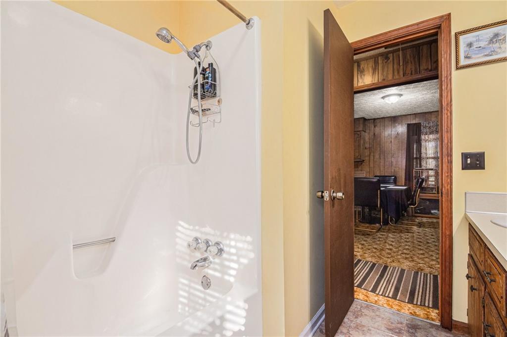 6741 Fairmount Highway Southeast Calhoun, GA 30701 - Photo 13 of 29