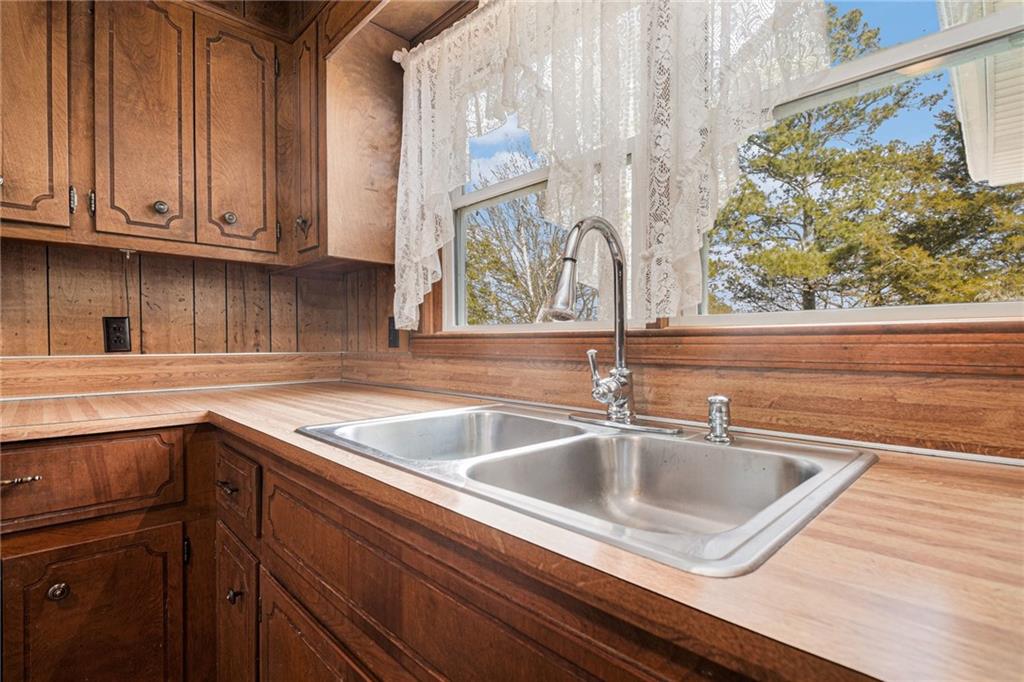 6741 Fairmount Highway Southeast Calhoun, GA 30701 - Photo 10 of 29