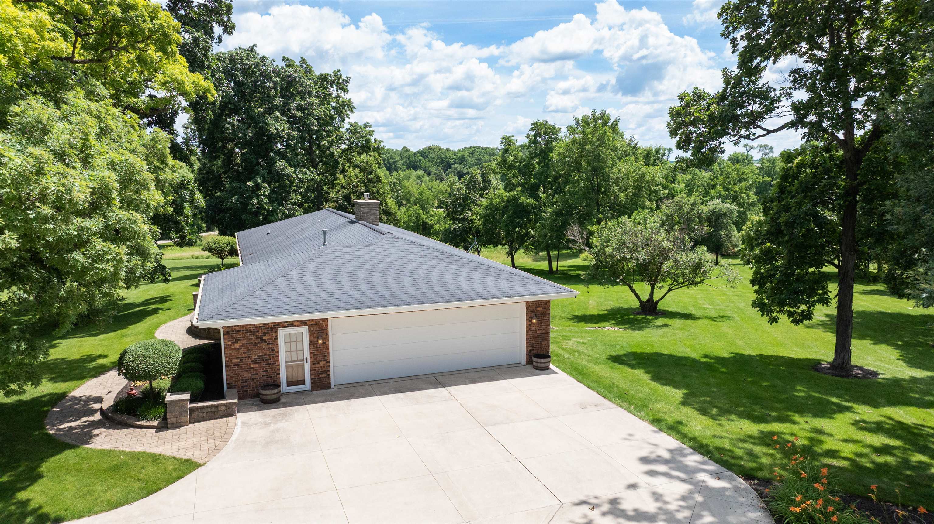 1048 North Blind Road Chana, IL 61015 - Photo 37 of 45