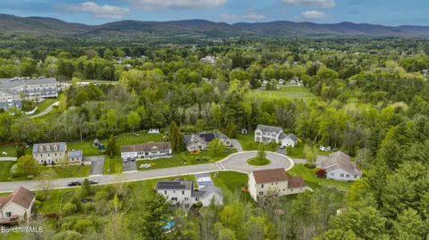 $575,000 | 14 County Court, Pittsfield, MA 01201