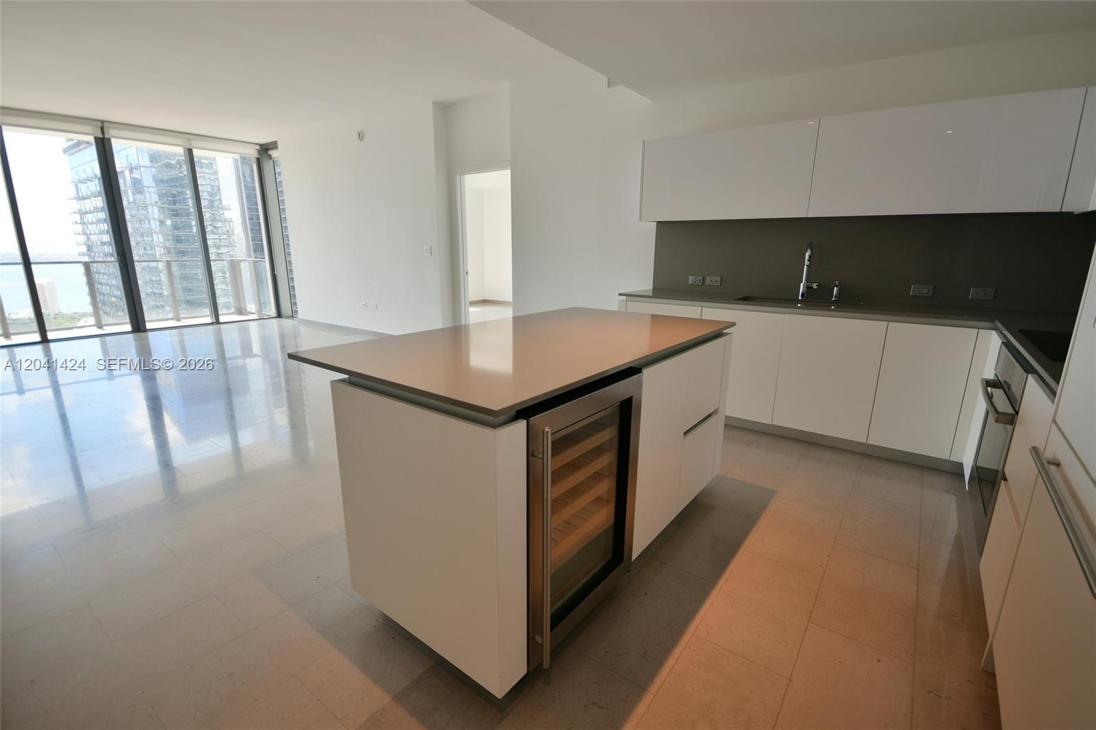 88 Southwest 7th Street, Unit 3309 Miami, FL 33130 - Photo 6 of 50