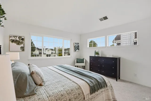 $925,000 | 94 Mariners Circle, San Rafael, CA 94903