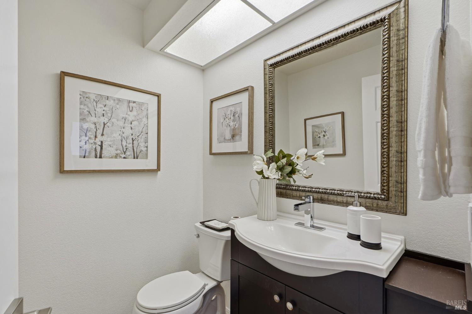 94 Mariners Circle San Rafael, CA 94903 - Photo 32 of 54