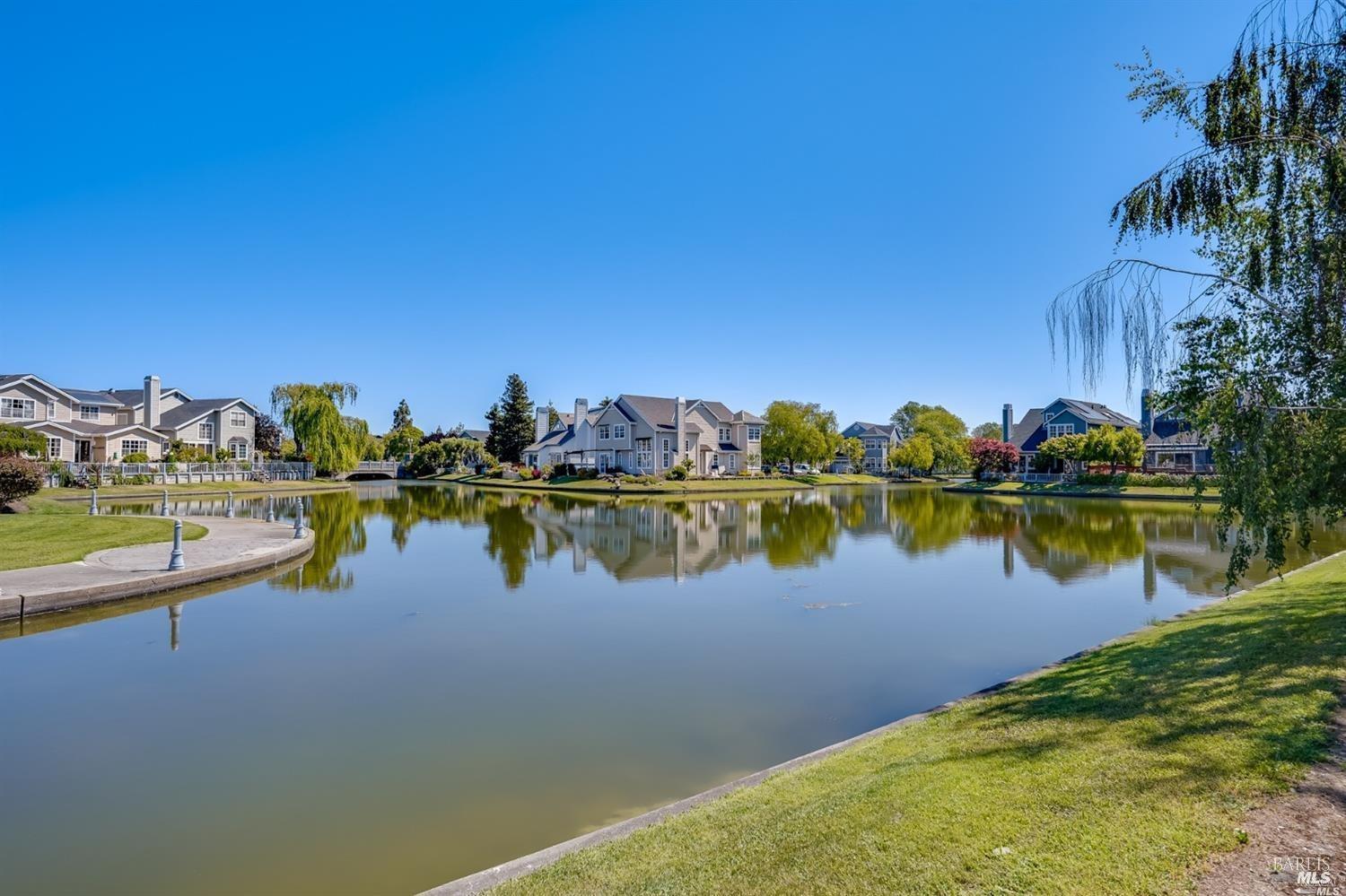 94 Mariners Circle San Rafael, CA 94903 - Photo 40 of 54