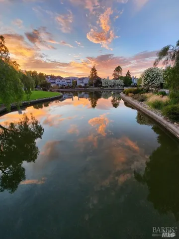 $925,000 | 94 Mariners Circle, San Rafael, CA 94903