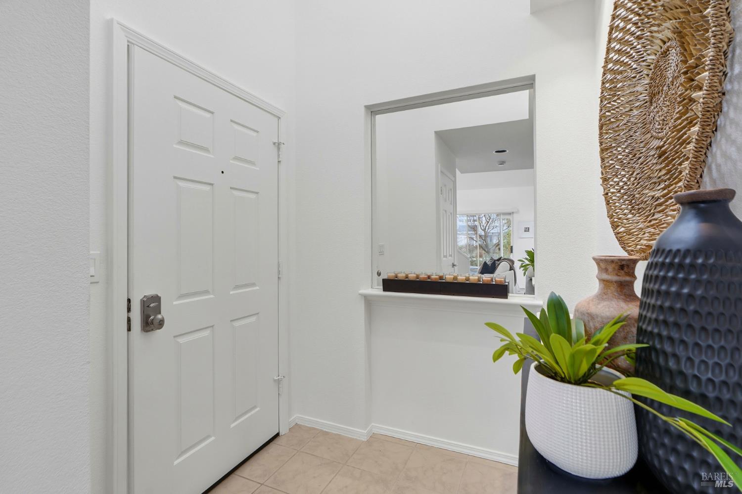 94 Mariners Circle San Rafael, CA 94903 - Photo 6 of 54