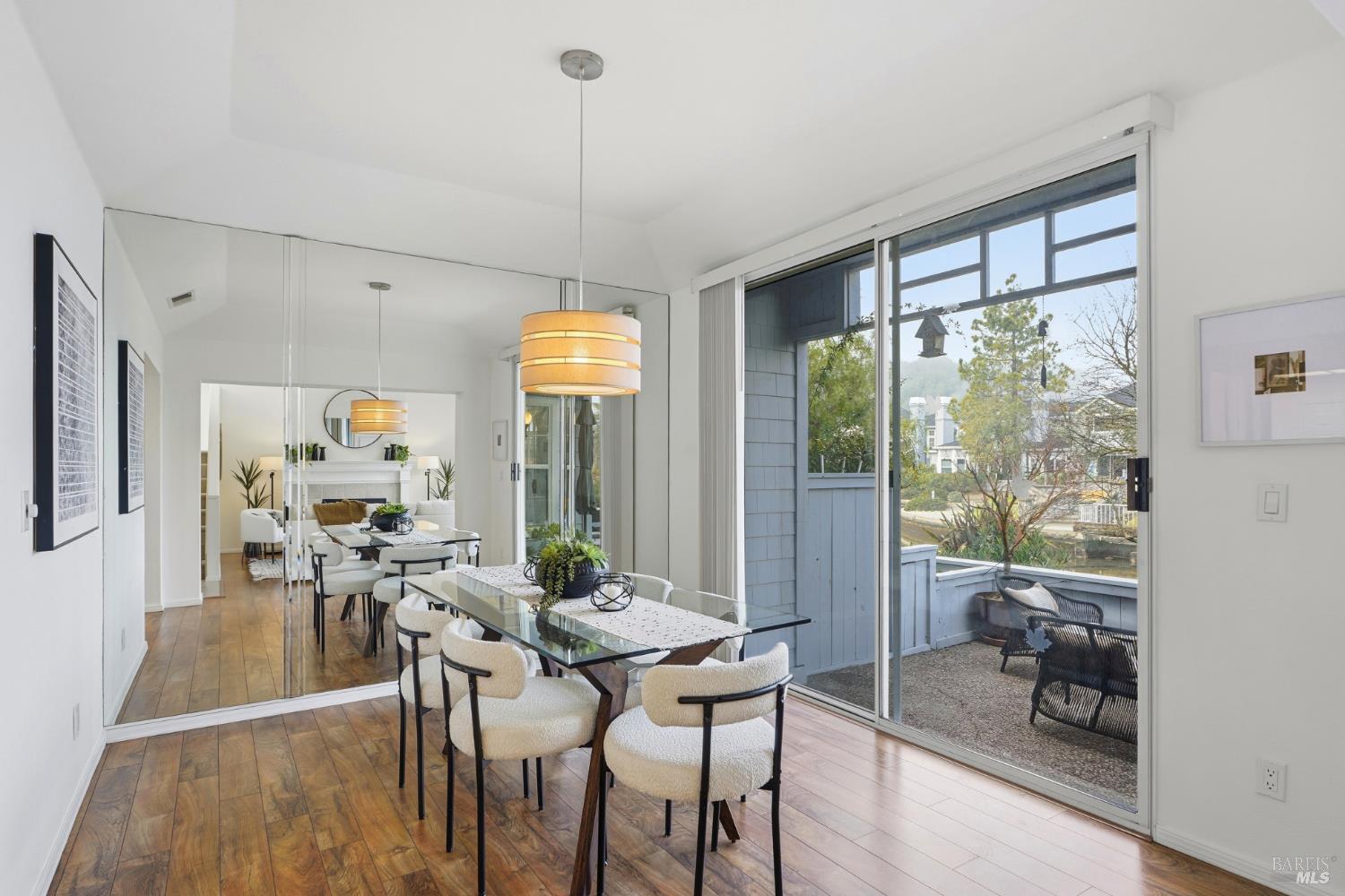 94 Mariners Circle San Rafael, CA 94903 - Photo 8 of 54