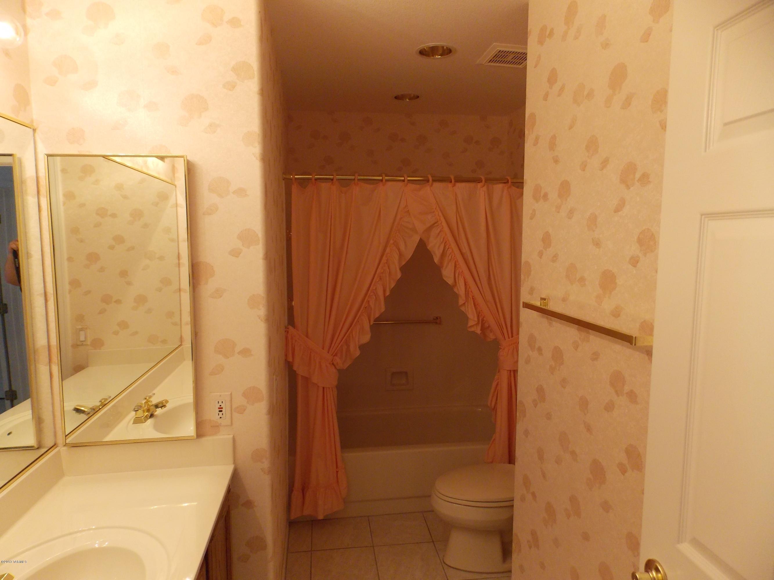 1686 East Crown Ridge Way Tucson, AZ 85755 - Photo 9 of 46
