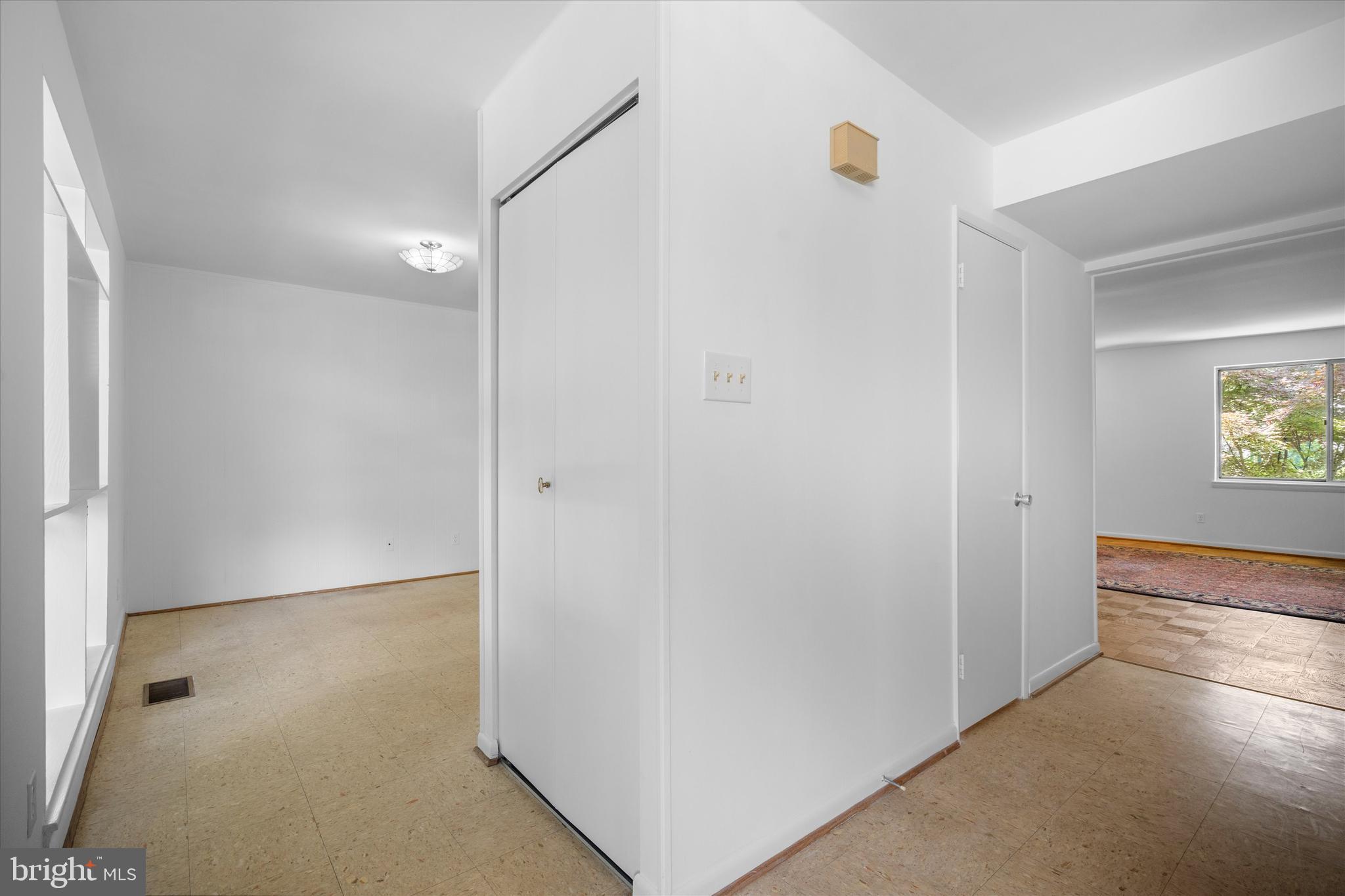 514 West Deer Park Road, Unit 18F Gaithersburg, MD 20877 - Photo 4 of 30