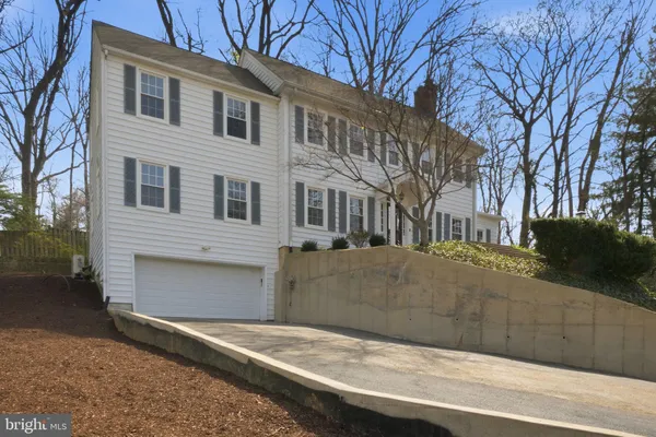 $1,475,000 | 1805 Army Navy Drive, Arlington, VA 22202