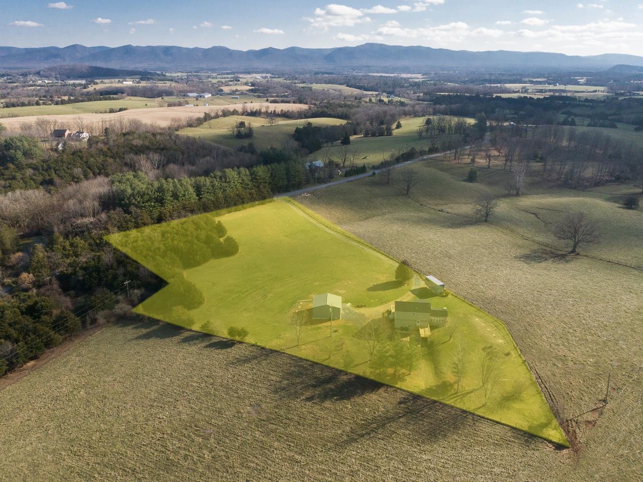 5482 Williams Run Road Mount Crawford, VA 22841 - Photo 2 of 46 a view of an ocean