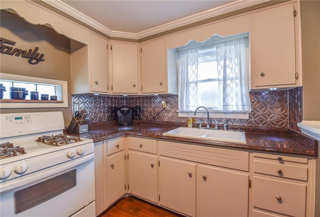 2515 Mars Hill Road Rillton, PA 15678 - Photo 6 of 20 Gallery Image 6