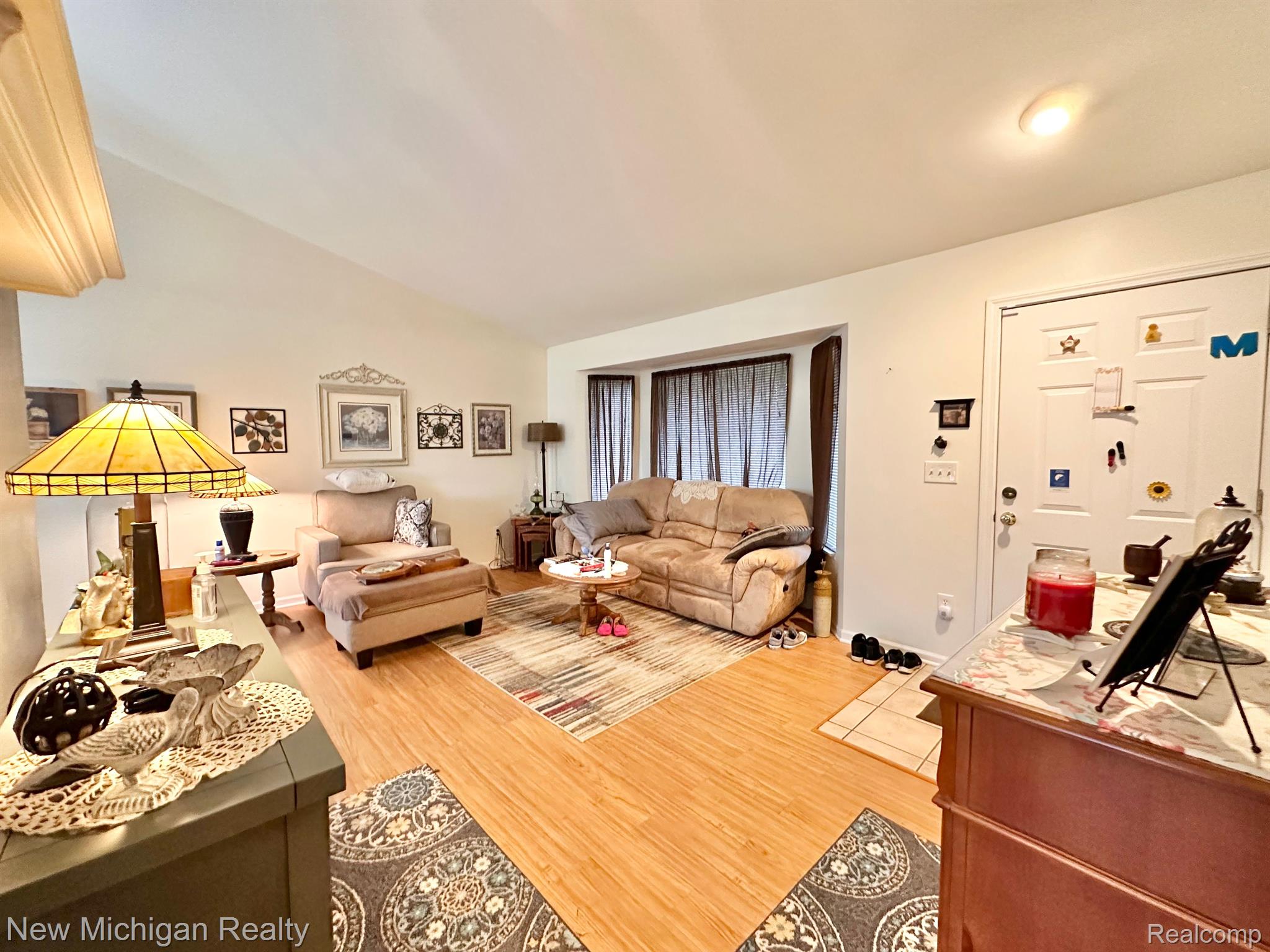 5154 East Coldwater Road Flint, MI 48506 - Photo 12 of 28 Gallery Image 12