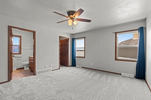 $479,900 | 1728 Ballinamore Place, De Pere, WI 54115