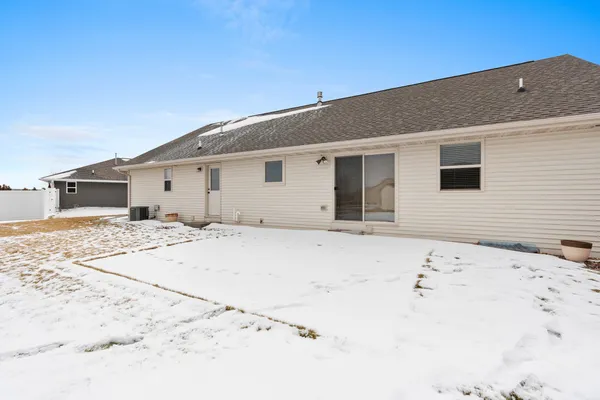 $479,900 | 1728 Ballinamore Place, De Pere, WI 54115
