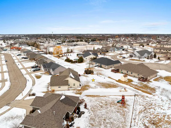 $479,900 | 1728 Ballinamore Place, De Pere, WI 54115