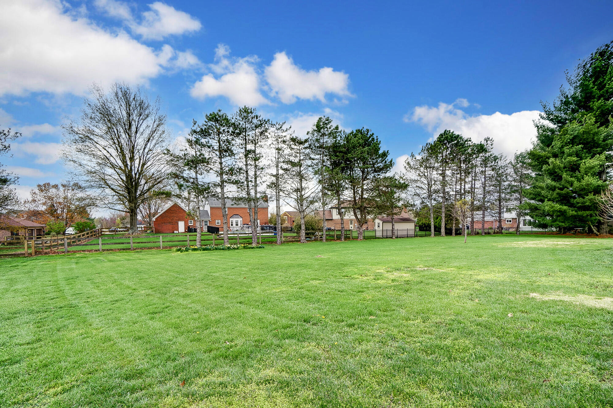 7895 Pleasant Valley Road Florence, KY 41042 - Photo 38 of 40 Gallery Image 38