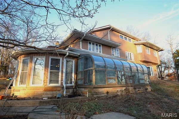 $594,900 | 2415 Zent Drive, Vandalia, IL 62471
